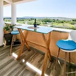 Eleonora Apartment *