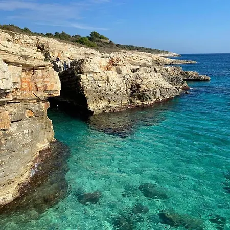 Eleonora Апартаменты Банджоле