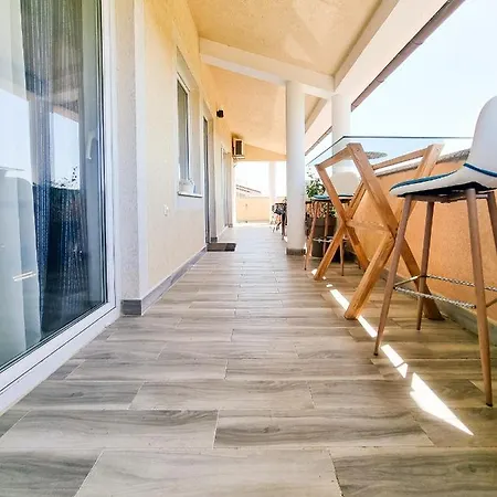 Eleonora Банджоле