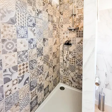 Eleonora Банджоле